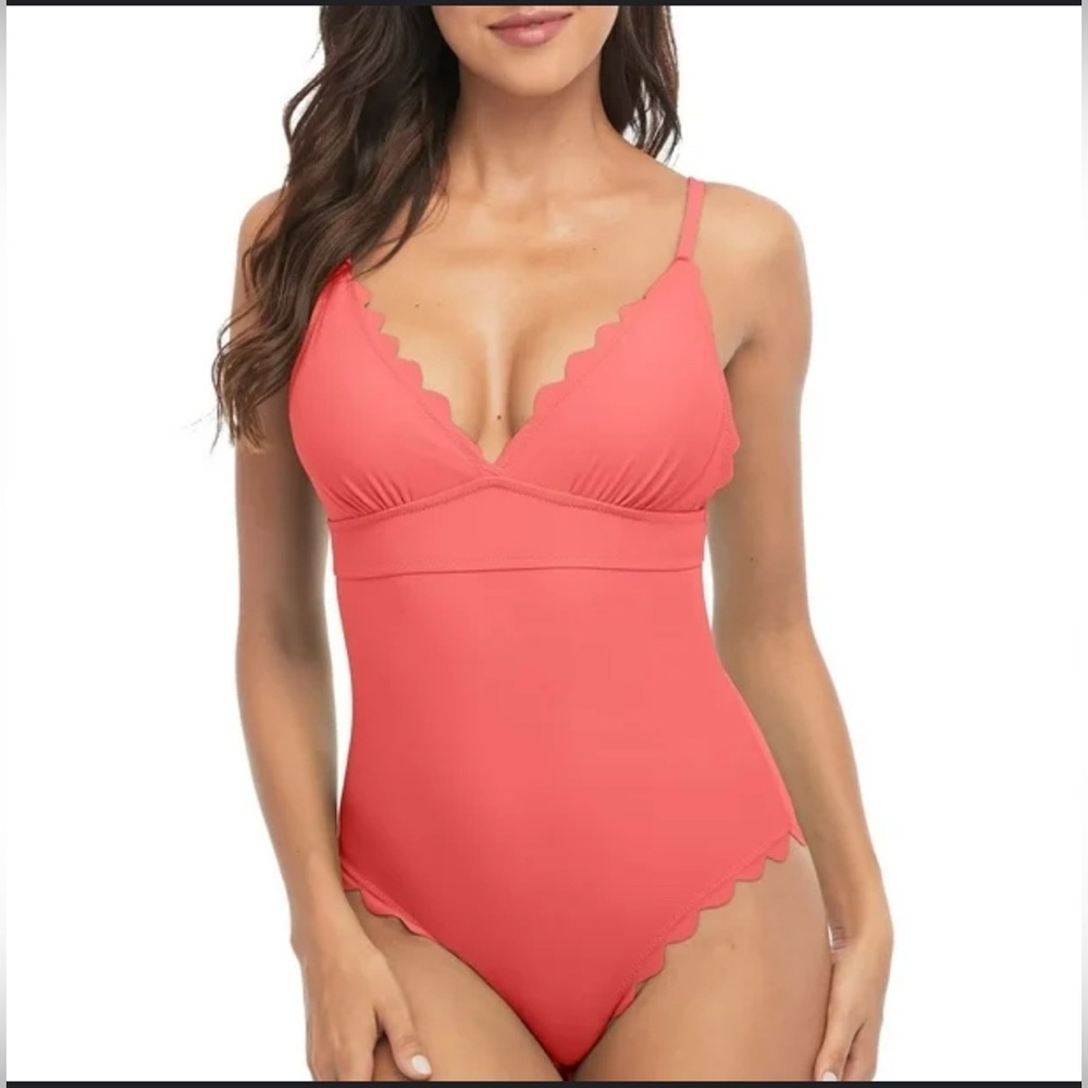 Cupshe Coral Scallop One-Piece Swimsuit